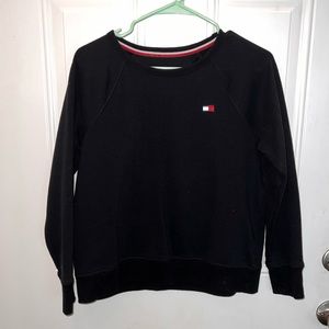 Tommy Hilfiger black crew neck size M